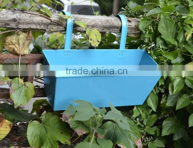 Factory direct sales galvanized metal flower pot stands country style hanging garden iron planter