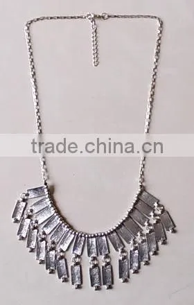 white collar necklace