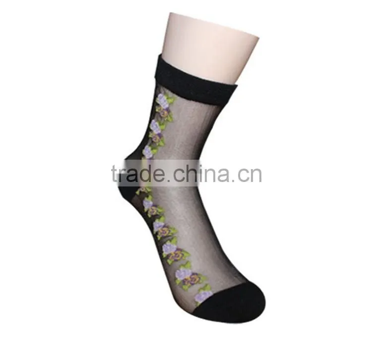 Hot sales Colorful Ultrathin Transparent Beautiful Socks Calcetines Pink Elastic Sock for Womens Crystal Lace Short Women sock