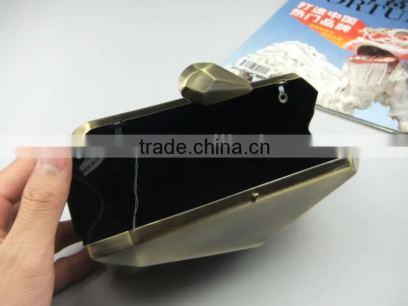 NEW Luxury Antique Brass Metal Minaudiere Clutch Bag With Chain For Girl