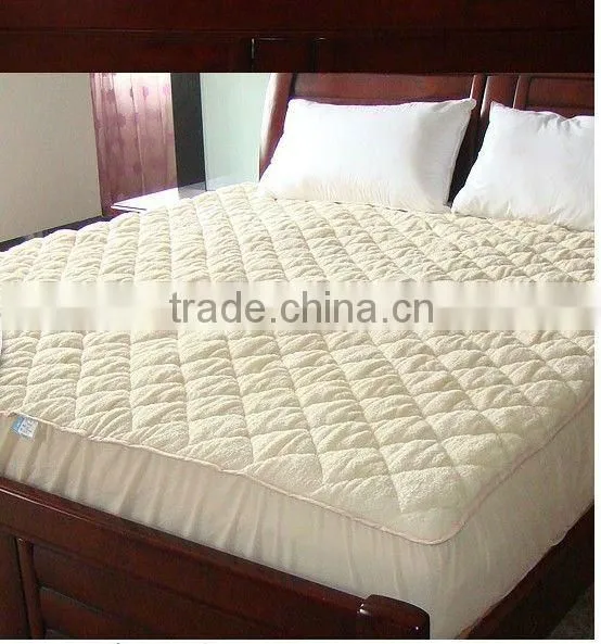 Hospitality Waterproof terry mattress cover