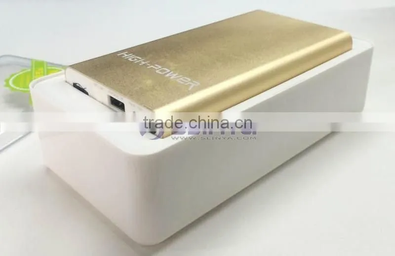 18mm Thick 8000mAh 200A/400A Golden Pocket Size Slim Car Jump Starter
