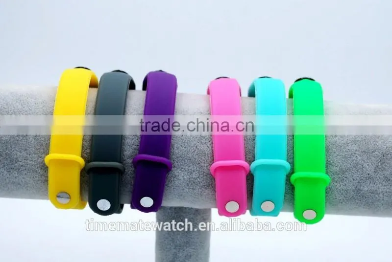 Unisex LED Watch Date Sports Bracelet Digital Wrist Watch