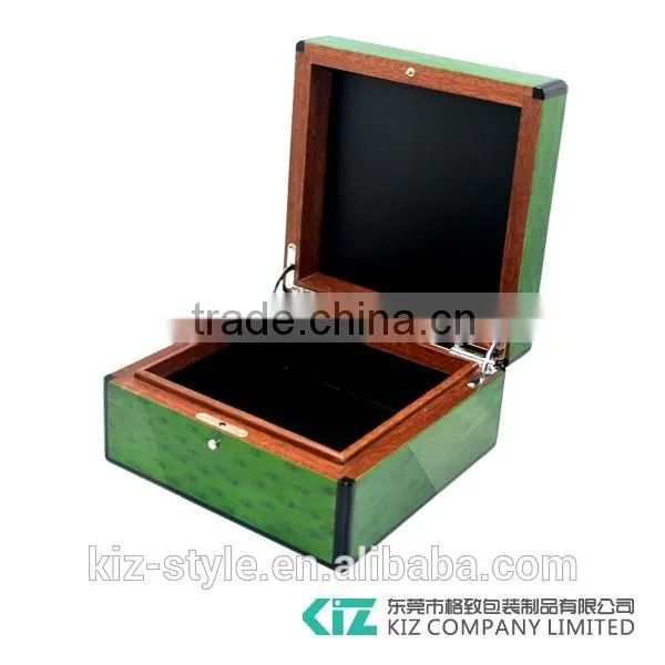 Elegent green wooden watch box for men's wrist watch