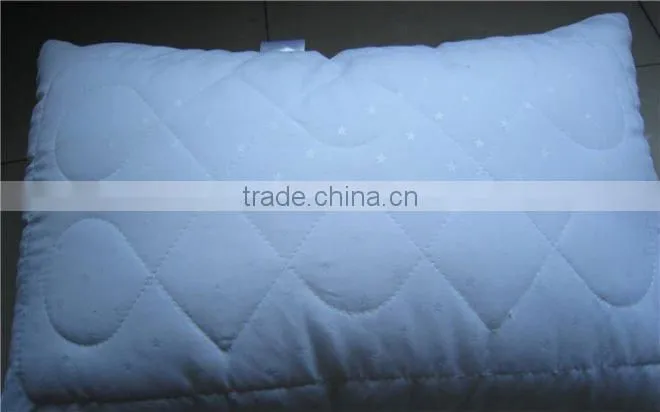 elegant and high quality emboss polyester fibre pillow