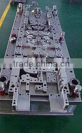 stamping progressive die for auto parts in china