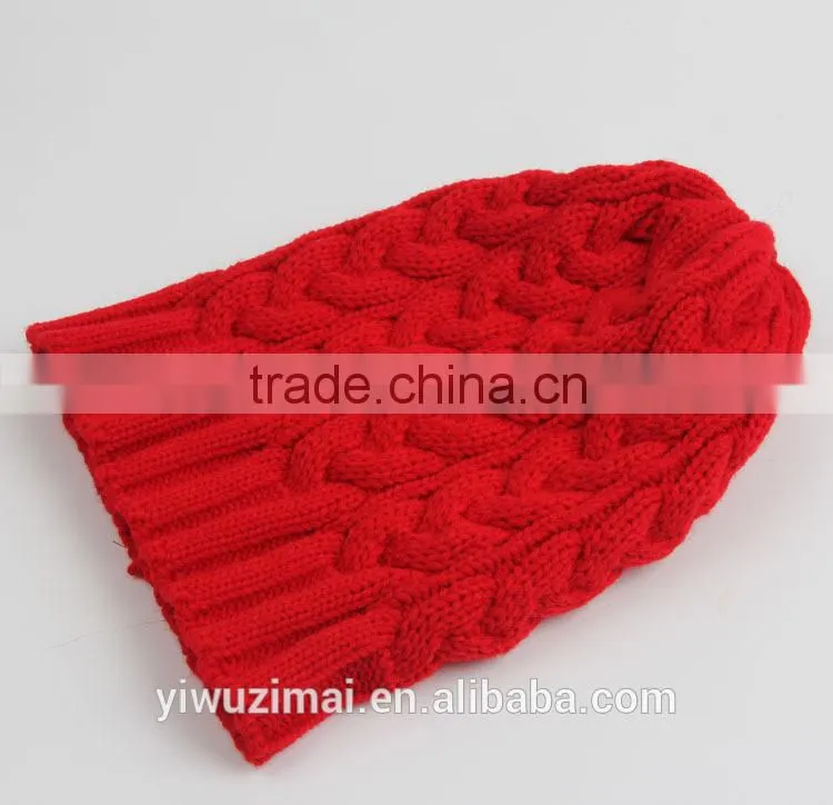 2015 new designed women raccoon fur ball twist wool hat ladies fashion winter knitted warm hats
