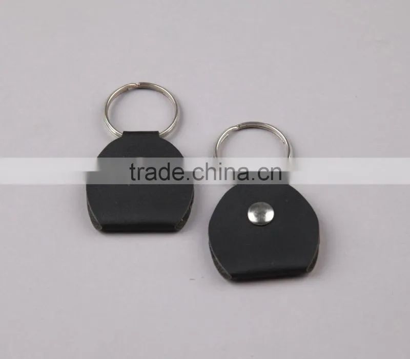 Promotional Blank Black Leather Pouch Key Chain with Nail without logo