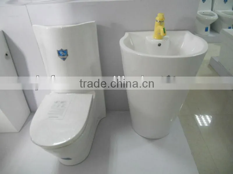 1751 new design SASO certificate floor mounted ceramic sanitary ware water closet toilet prices