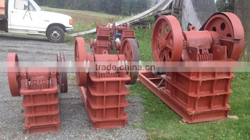 Diesel engine portable small jaw crusher PE150*250&PE250*400