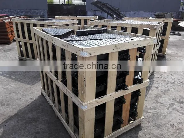 asphalt painted BS EN124 catch basin grates