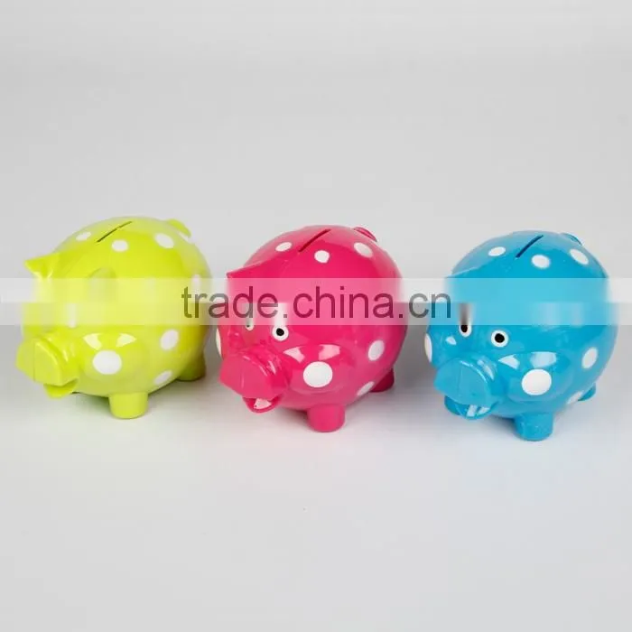 Cute Model Plastic Piggy Bank Money Box