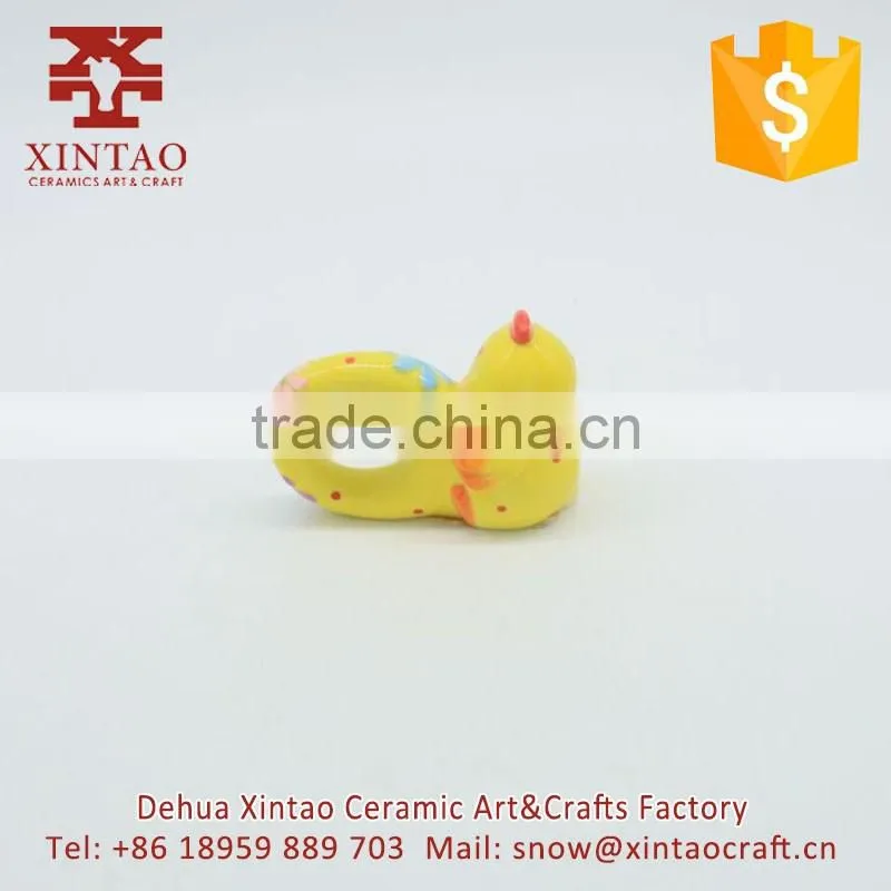 OEM mini yellow chicken holder ceramic napkin holder