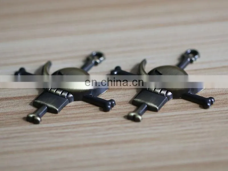 Wholesale custom metal Animals Shapes labels metal tags metal plates for handbag
