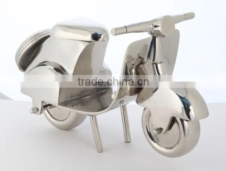 Aluminum Decorative Toys Car