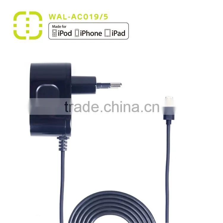 MFI Certified universal wall charger with EU plug 2.1A