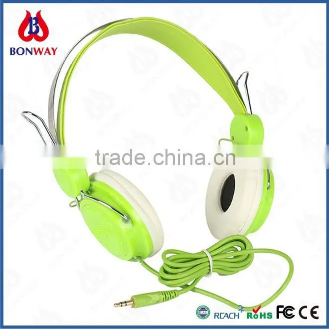 Classic stereo headphone wooden headset