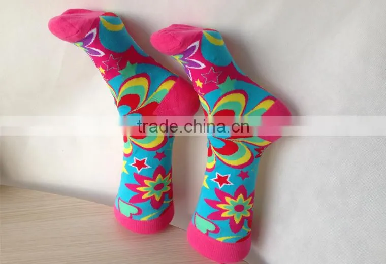Small MOQ Hot Sale HaiNing Socks Manufacturer 200 Needles All Over Floral Stock Female Ladies Socks