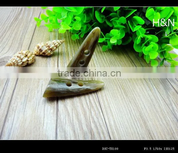 plastic resin toggle horn button for fashion clothing