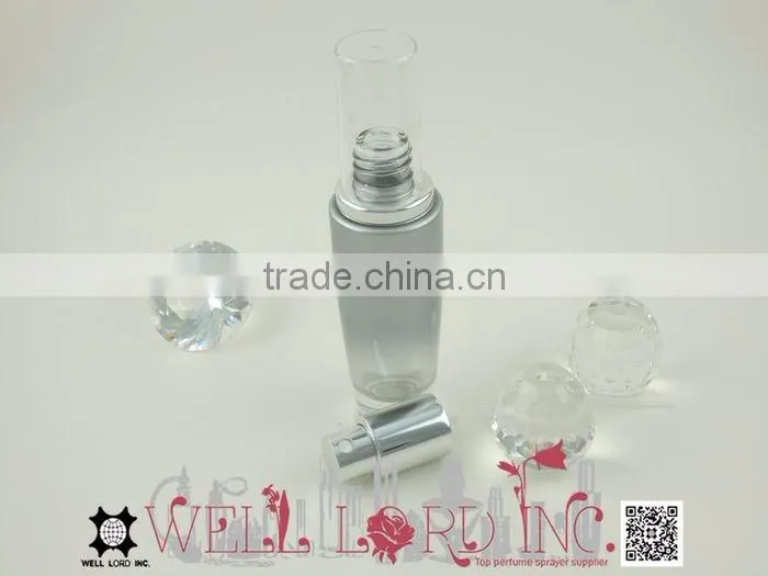 Fashion icon silver spray cosmetic pump sprayer with plastic cap