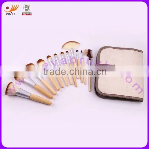12 Pcs Bamboo Handle Makeup Brush Set