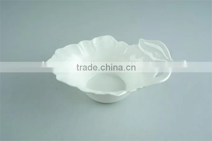 fashion small white porcelain leaf-shaped dish