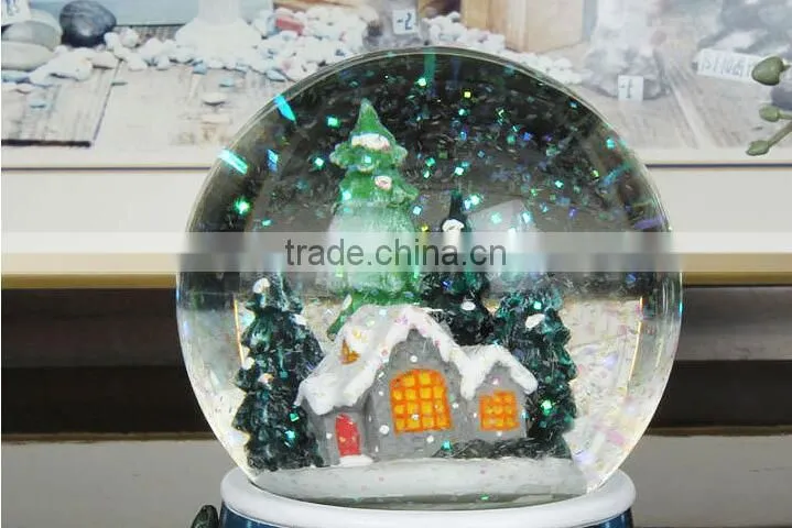 Polyresin Christmas Snow globe decoration snow globe with Music Box