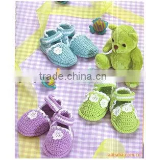 Lovely Design Hand-Made Crochet Shoes w flower for Baby