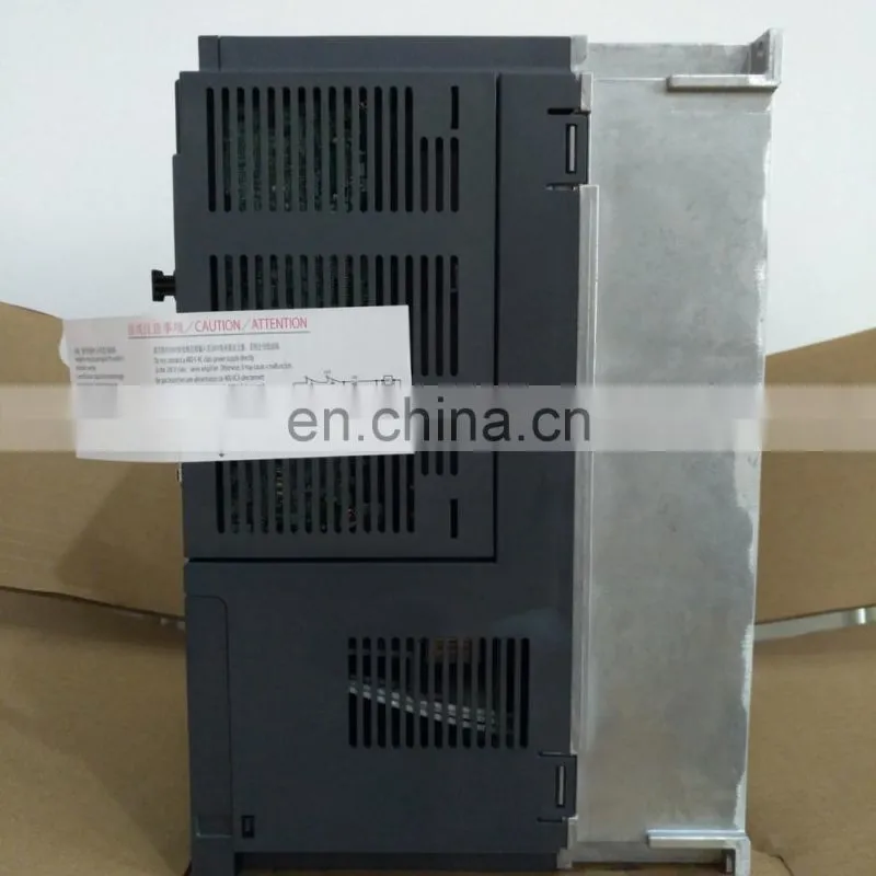 AC Servo Motor 220v Original Mitsubishi 7KW Servo Drive MR-J4-700A For Sewing Machine