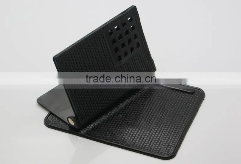Removable Car Sticky Mat Cellphone Holding Mat Anti Slip Pad Car Flat Cellphone Holder Car Cellphone Dash Mat Support