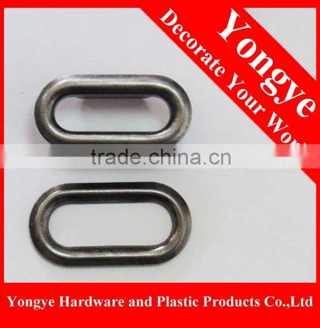 Oval eyelets for file and box