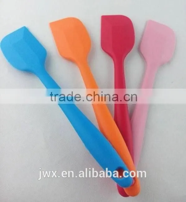 Silicone cooking spatula for flour mixing and smearing non-stick