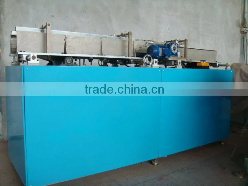 Short delivery facial tissue box packing machine