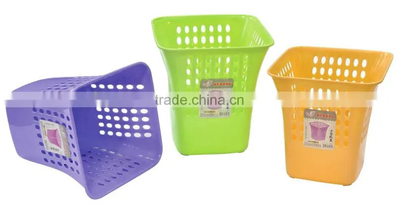plastic paper wastebasket