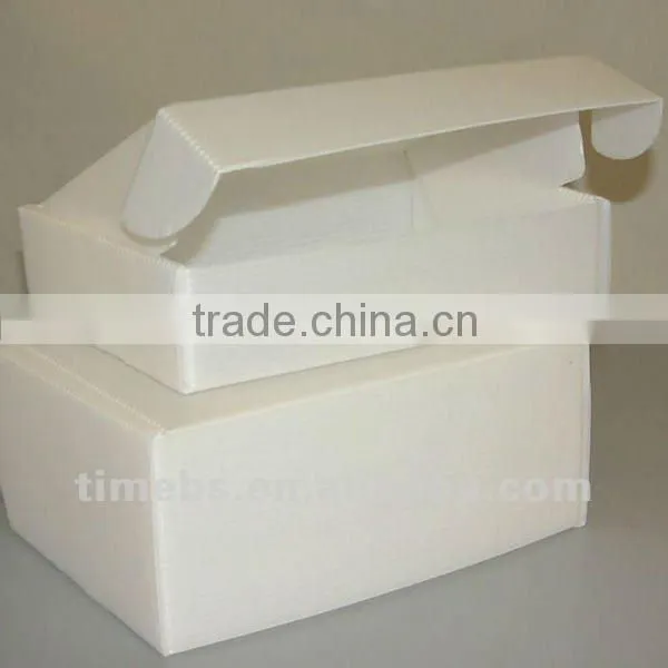 Foldable coroplast plastic box