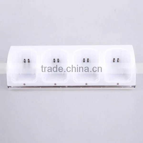 New 4 Port Charging Dock Station for Wii Remote +4x Battery Pack