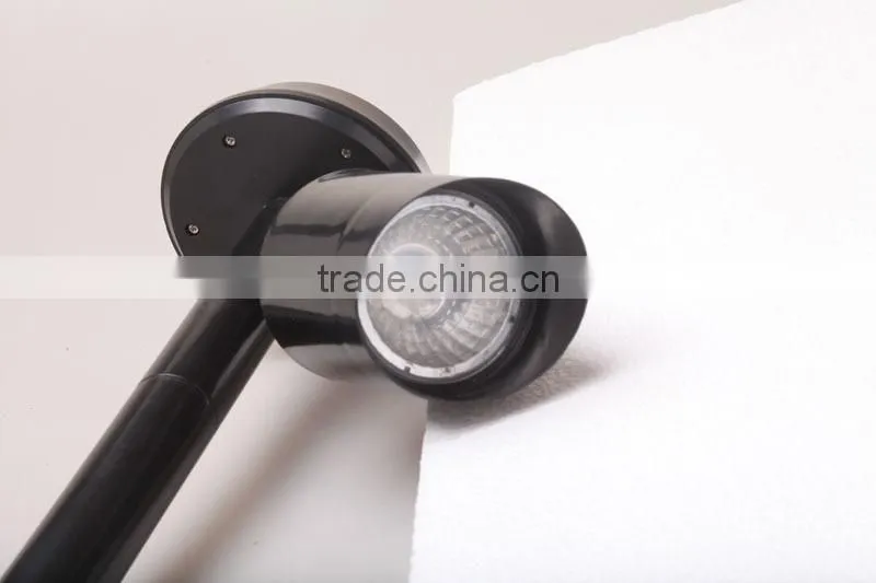Hot sales factory price cheap lawn black body solar garden light