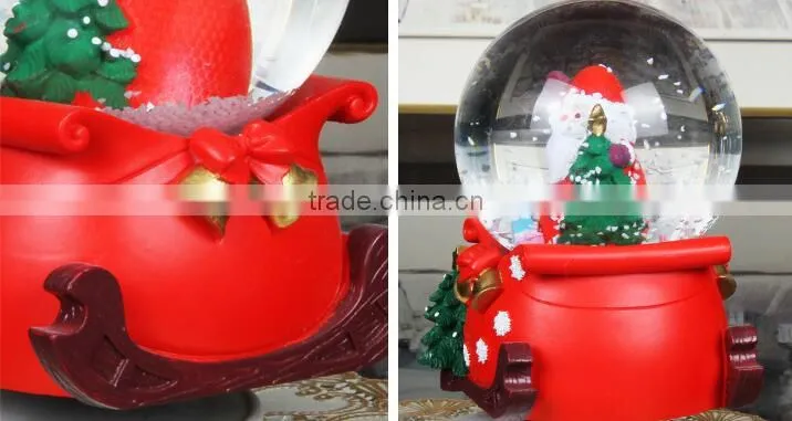 Hot Sale Christmas Gifts Polyresin snow globe with Music Box