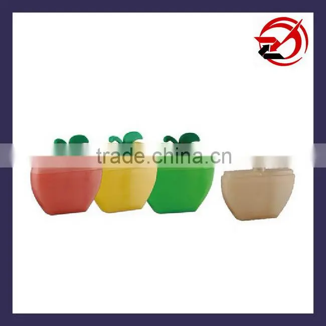 Plastic spray bottle for fragrance