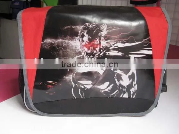 Fashionable shoulder bags
