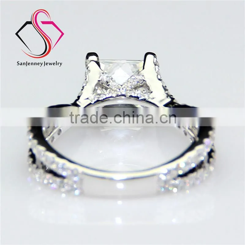 Princess Cut Moissanite Sqaure 1.25 Carat 5.5mm Center 14k 18k White Yellow Gold Platinum Diamond Engagement Ring