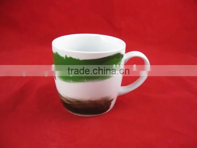 YF28022 porcelain heart shaped coffee mug