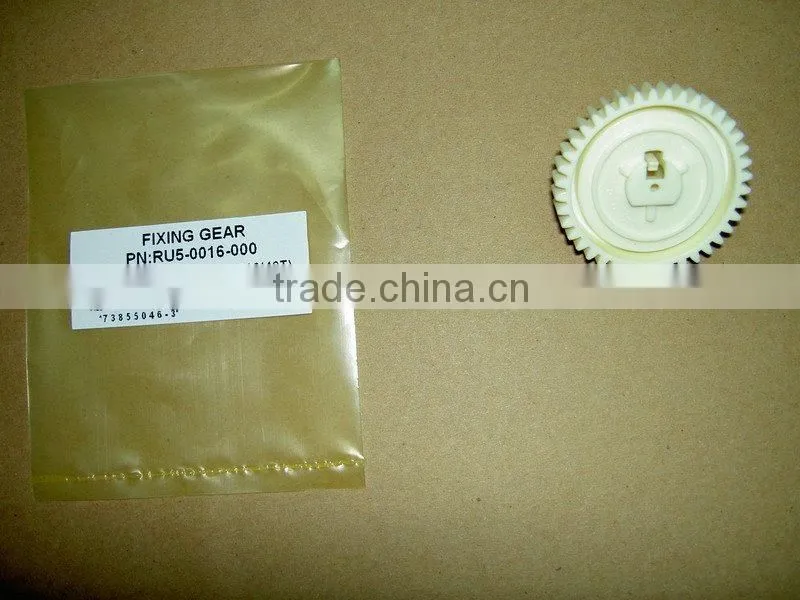 High quality FIXING GEAR 18T FOR laser jet 8100.8150 RS5-0751-000.PRINTER PARTS