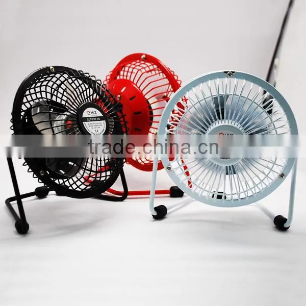 Mini desk fan with USB connection