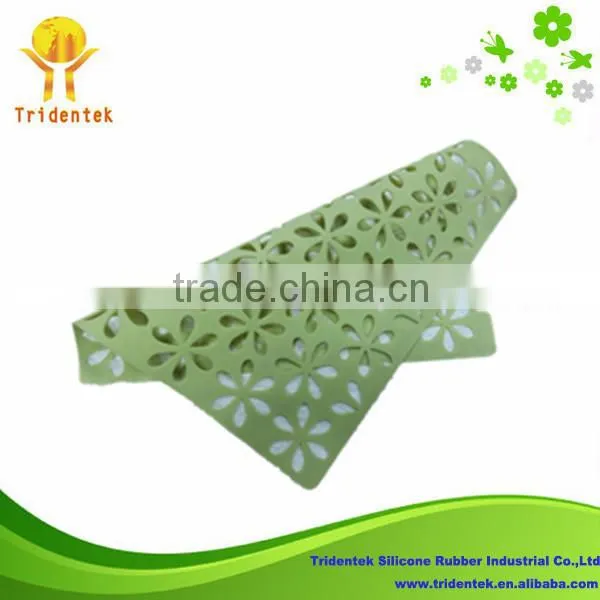 New Product 2015 Eco-friendly Hollow Flower Shape Coaster Silicon Baking Mat