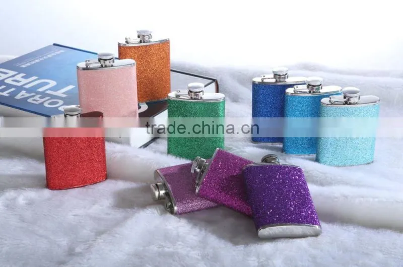 Stainless steel hip flask set with leather