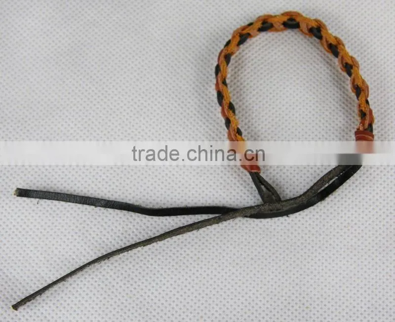 Lady's Knitted Wrist Belt