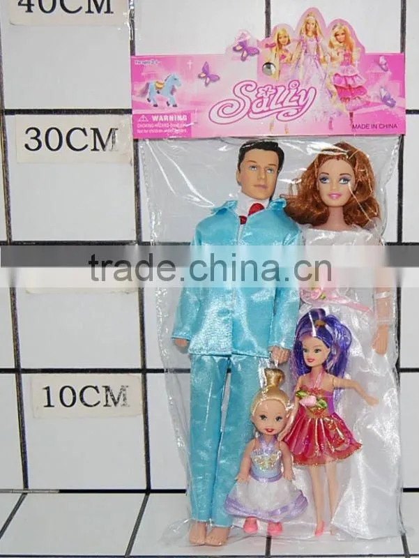 doll toy house/family play set