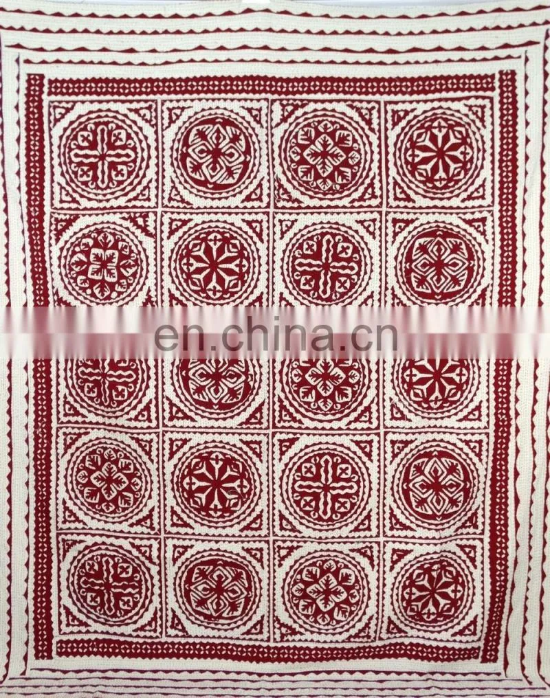 Indian Wholesaler Alibaba Gold Member Hot Selling Maroon Cut Work Applique Kantha Quilt