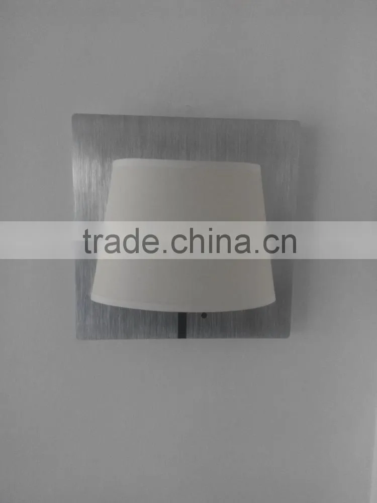 CE/RoHS 2 Years Warranty 9.3w modern fabric and aluminium wall lights